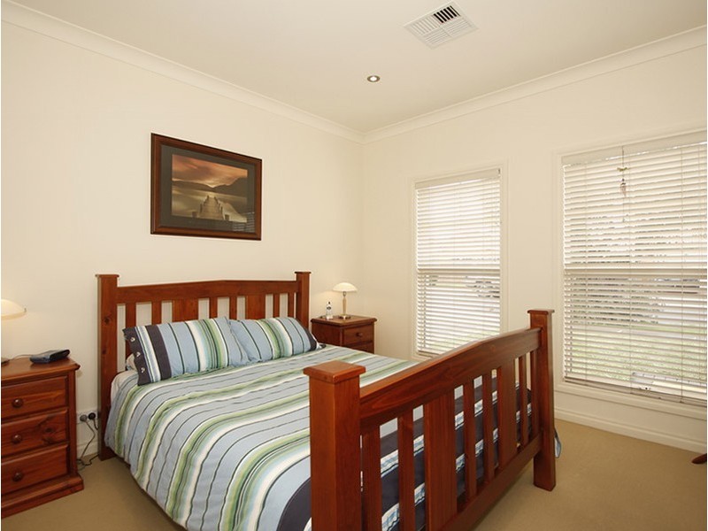 1 Yeomans Avenue, Henley Beach South SA 5022